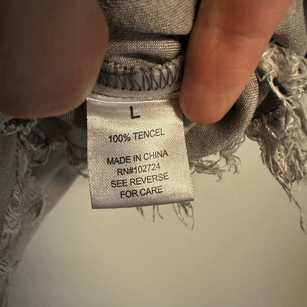 Women's Hester & Orchard Gray Tunic Top with Frayed Hem - Size Large 100% tencel - Picture 5 of 7